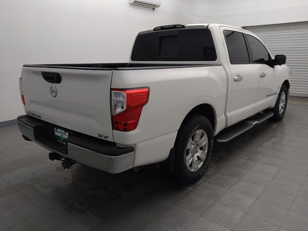 2018 Nissan Titan in Houston, TX 77060 - 18094032 9