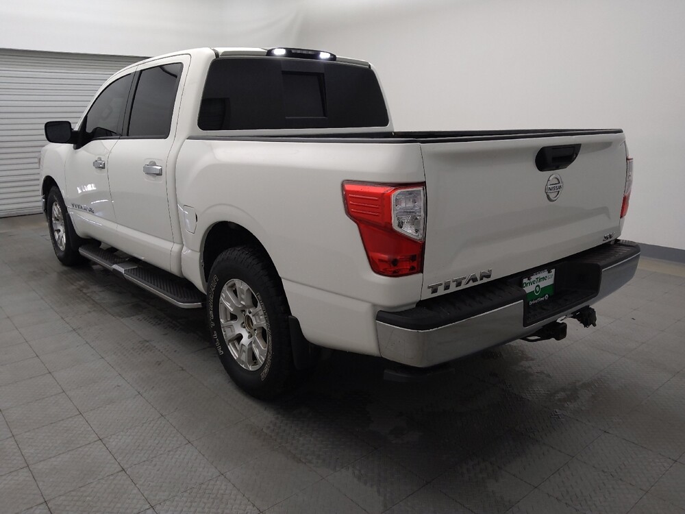 2018 Nissan Titan in Houston, TX 77060 - 18094032 5