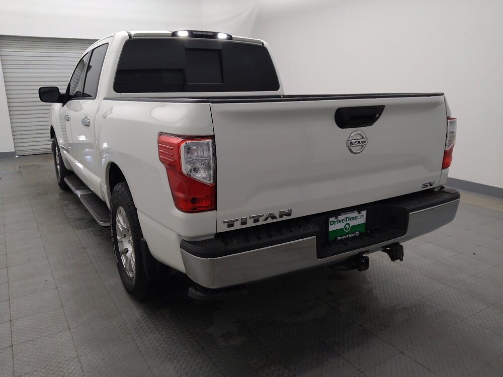 2018 Nissan Titan in Houston, TX 77060 - 18094032 6