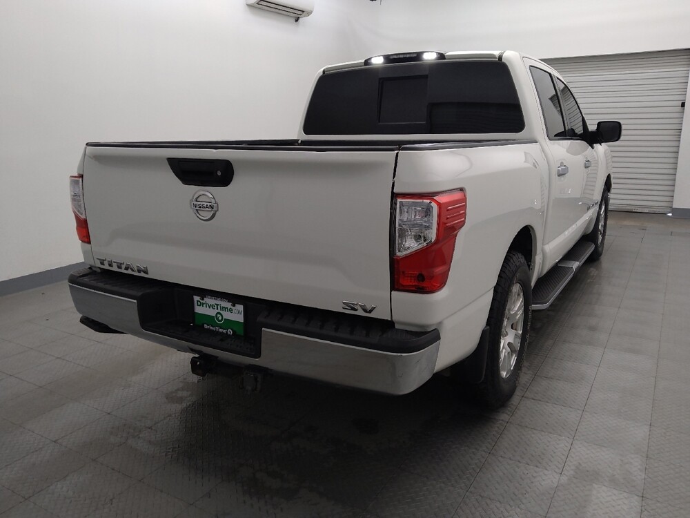 2018 Nissan Titan in Houston, TX 77060 - 18094032 7
