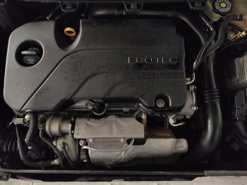 2018 Chevrolet Cruze in Corpus Christi, TX 78412 - 18094038 30