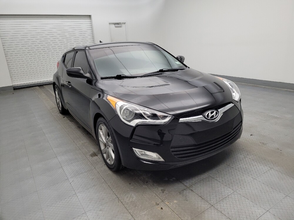 2017 Hyundai Veloster in Toledo, OH 43617 - 18094046 13