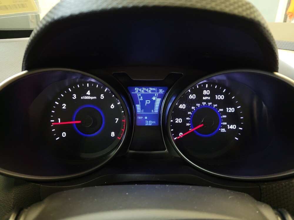 2017 Hyundai Veloster in Toledo, OH 43617 - 18094046 23