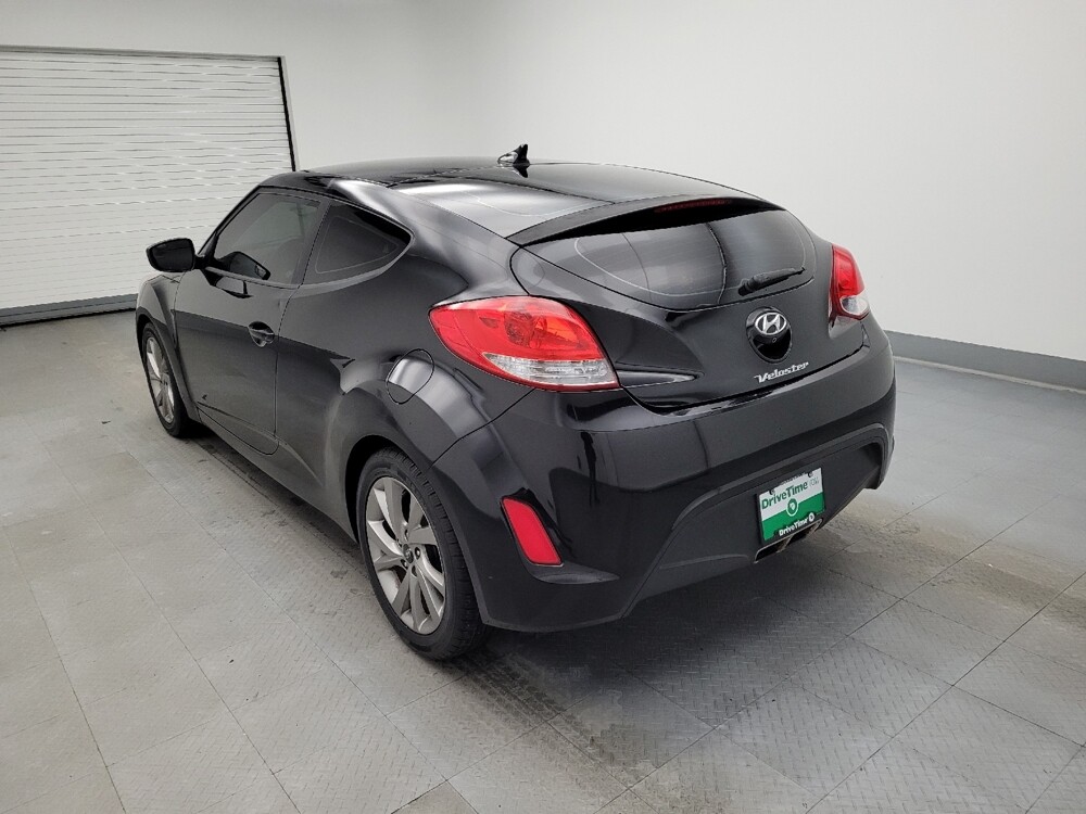 2017 Hyundai Veloster in Toledo, OH 43617 - 18094046 5