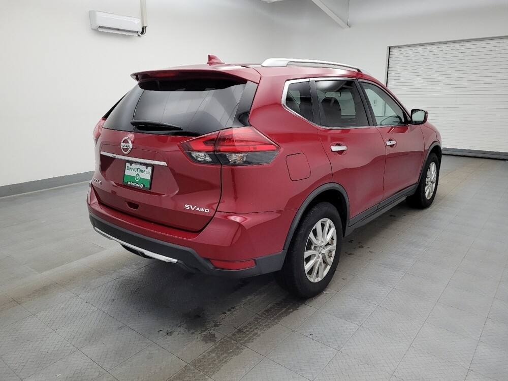 2017 Nissan Rogue in Cincinnati, OH 45255 - 18094047 9