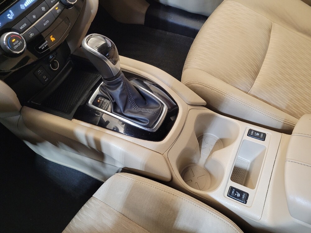 2017 Nissan Rogue in Cincinnati, OH 45255 - 18094047 26