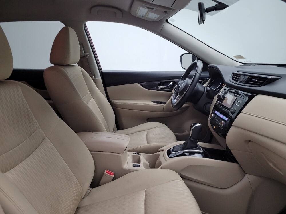 2017 Nissan Rogue in Cincinnati, OH 45255 - 18094047 21