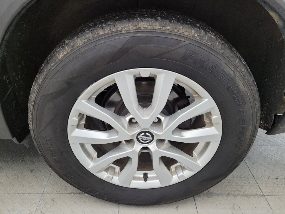 2017 Nissan Rogue in Cincinnati, OH 45255 - 18094047 31