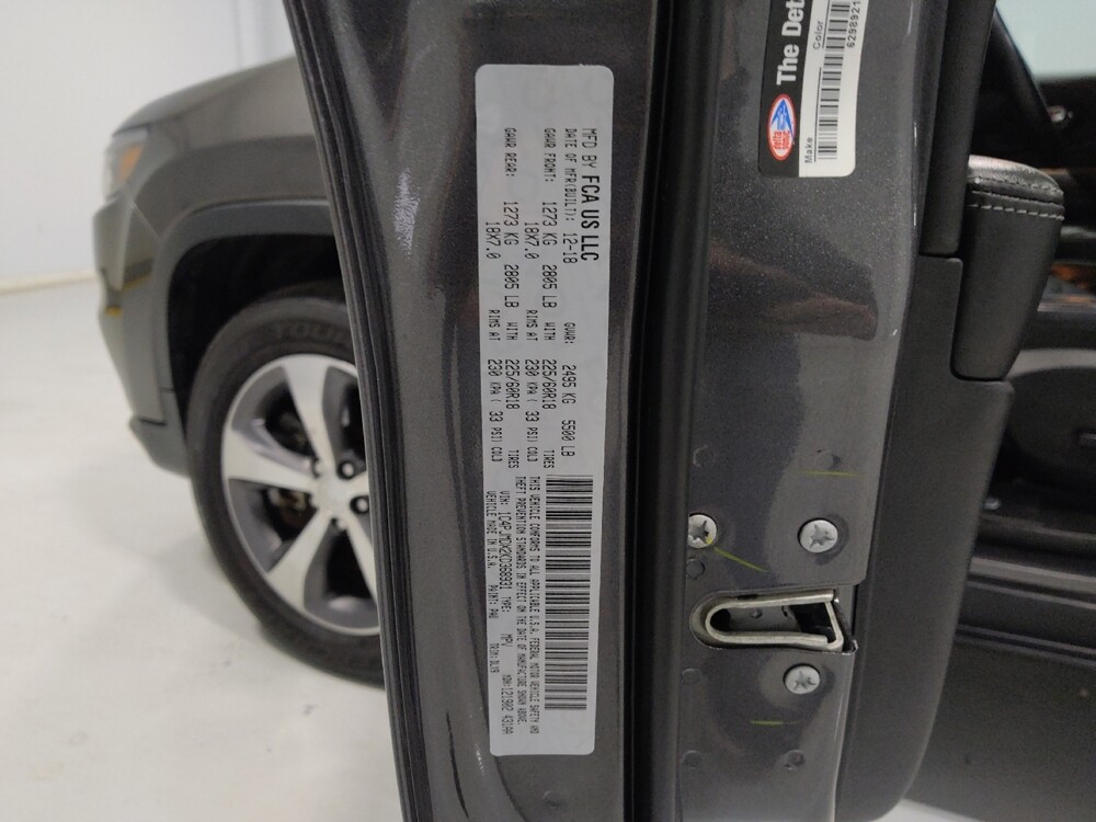 2019 Jeep Cherokee in Columbus, OH 43231 - 18094049 33