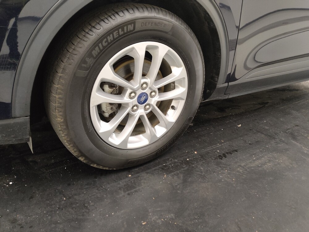 2021 Ford Escape in St. Louis, MO 63125 - 18094050 31