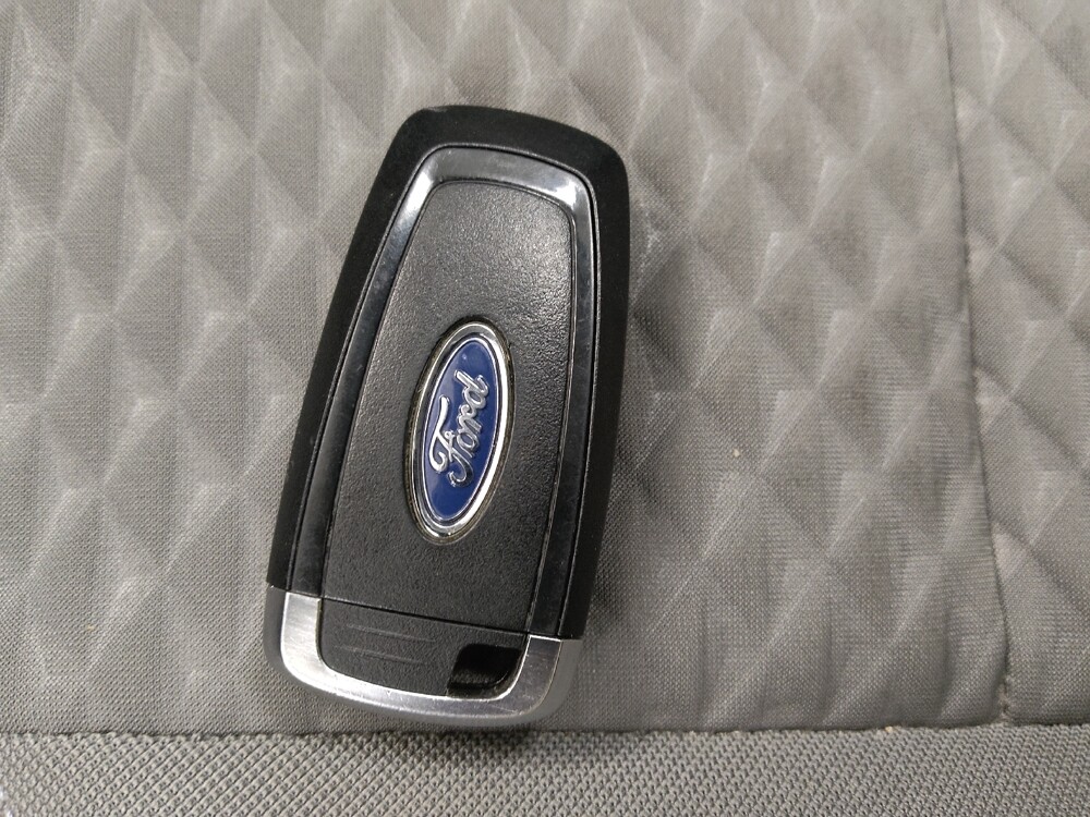 2021 Ford Escape in St. Louis, MO 63125 - 18094050 32