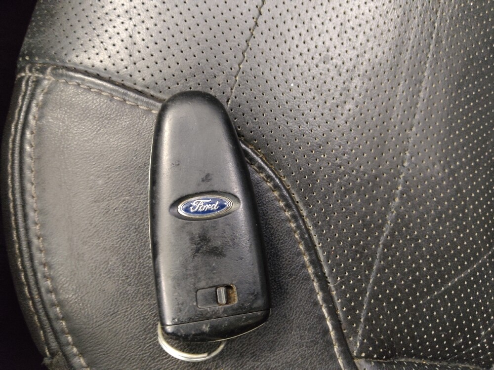 2017 Ford Taurus in St. Louis, MO 63125 - 18094051 32