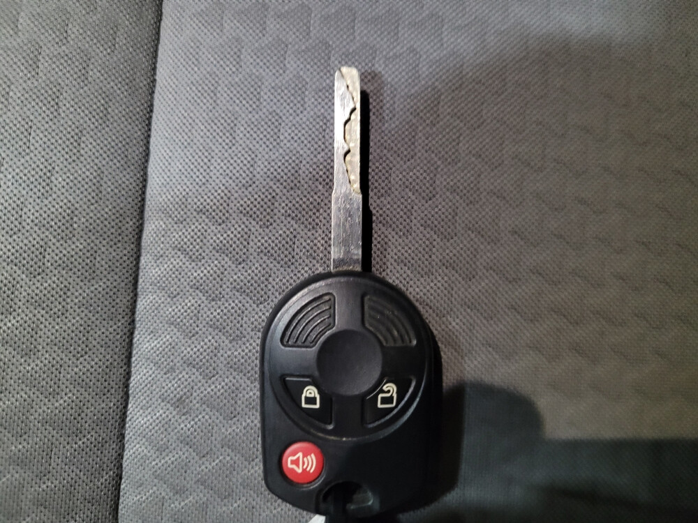 2017 Ford Escape in Newport News, VA 23601 - 18094052 32