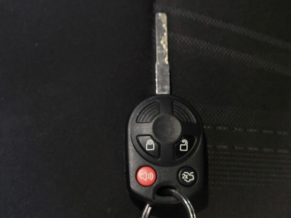 2017 Ford Focus in Kissimmee, FL 34744 - 18094055 32