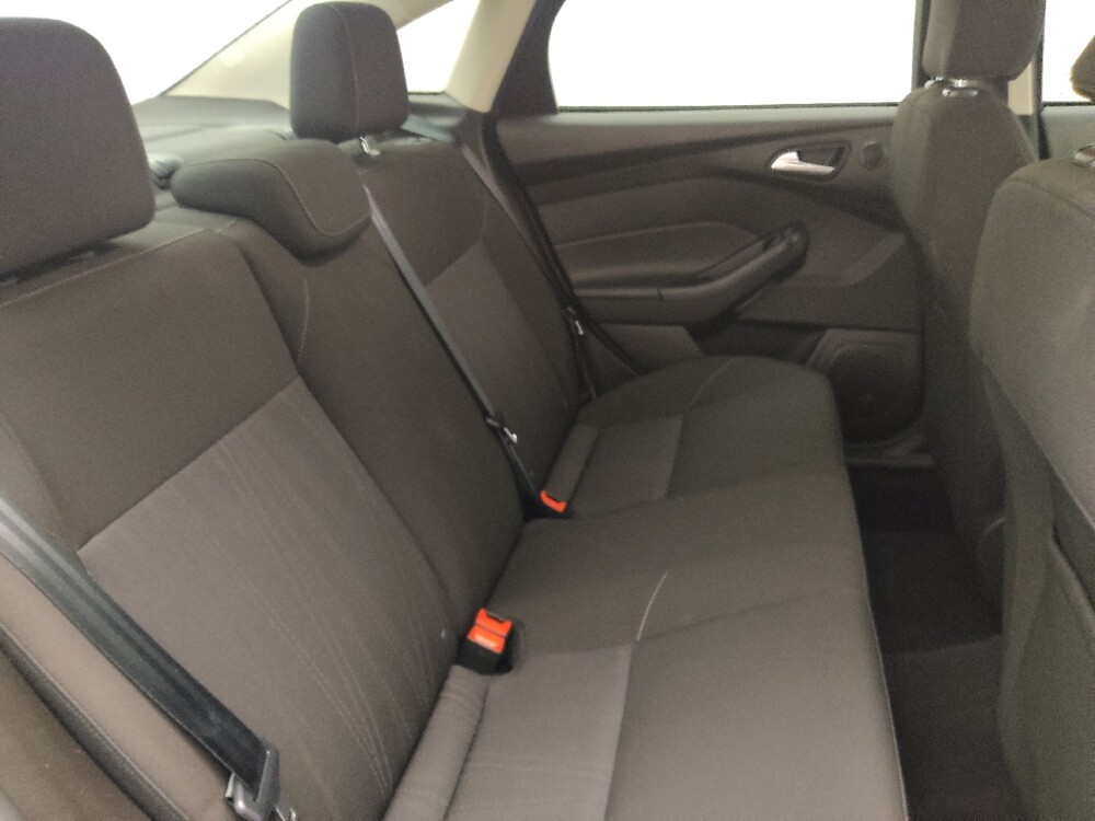 2017 Ford Focus in Kissimmee, FL 34744 - 18094055 19