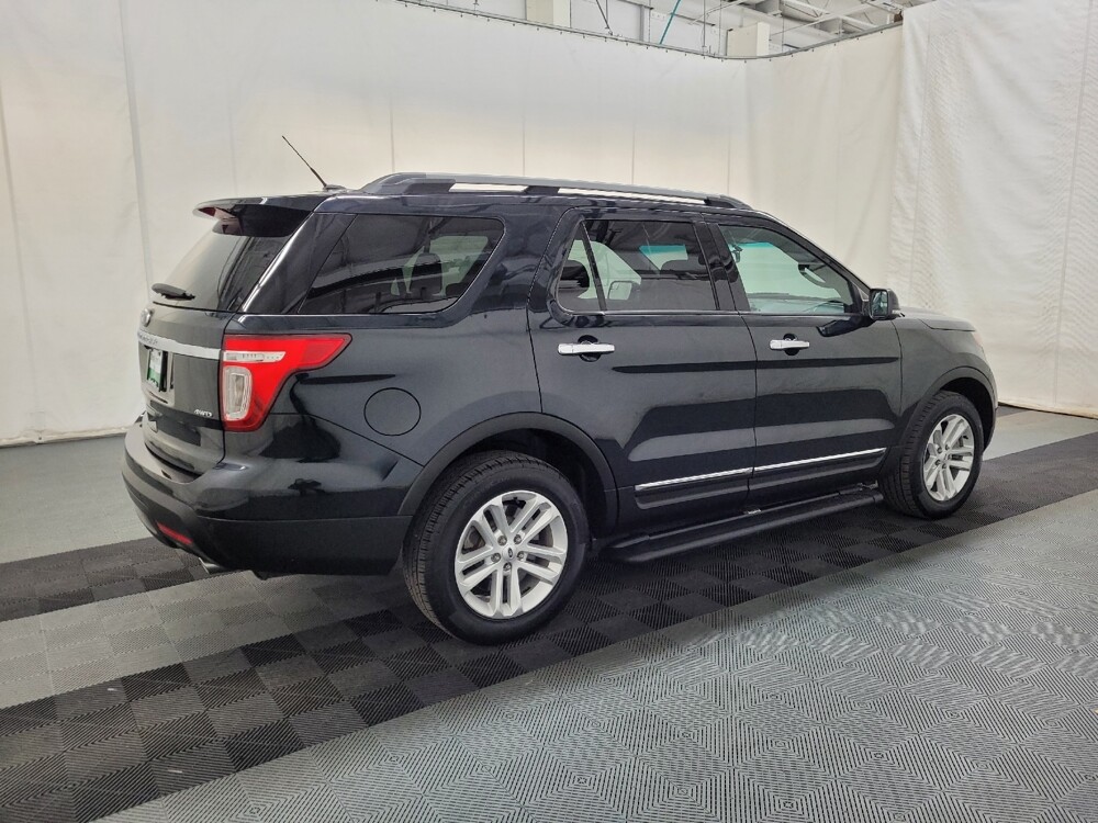 2015 Ford Explorer in Plymouth Meeting, PA 19462 - 18094063 10