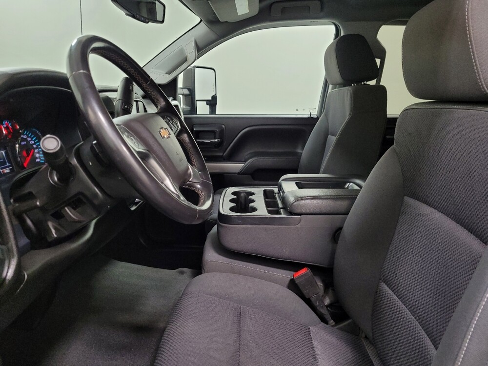 2018 Chevrolet Silverado 1500 in Pittsburgh, PA 15236 - 18094067 17