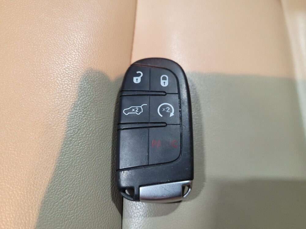 2018 Jeep Grand Cherokee in Richmond, VA 23235 - 18094069 32