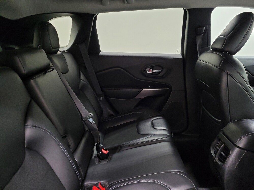 2019 Jeep Cherokee in Plymouth Meeting, PA 19462 - 18094071 19