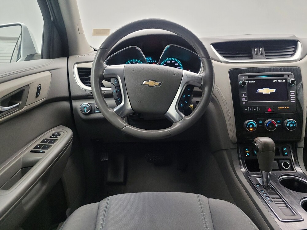 2017 Chevrolet Traverse in Des Moines, IA 50310 - 18094081 22