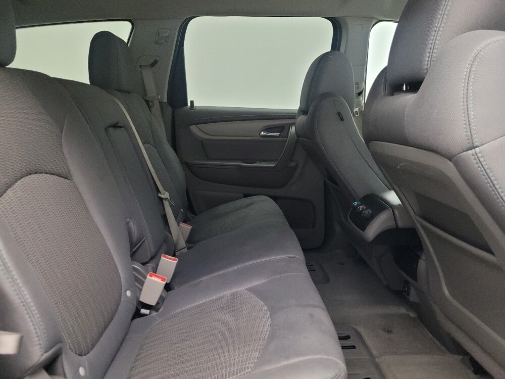 2017 Chevrolet Traverse in Des Moines, IA 50310 - 18094081 19