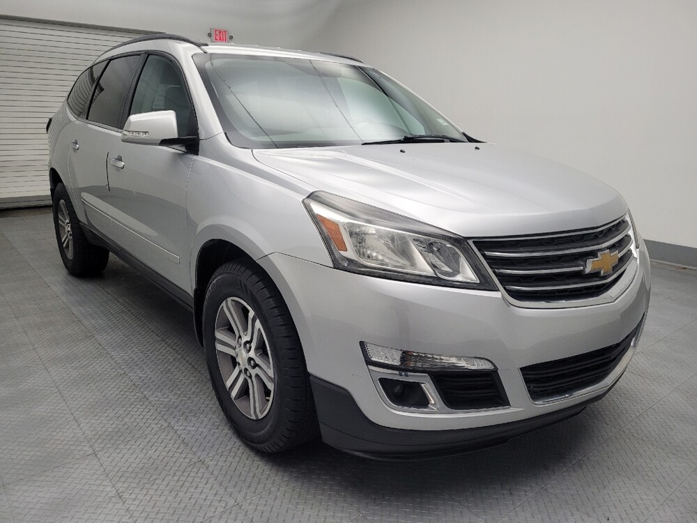 2017 Chevrolet Traverse in Des Moines, IA 50310 - 18094081 13