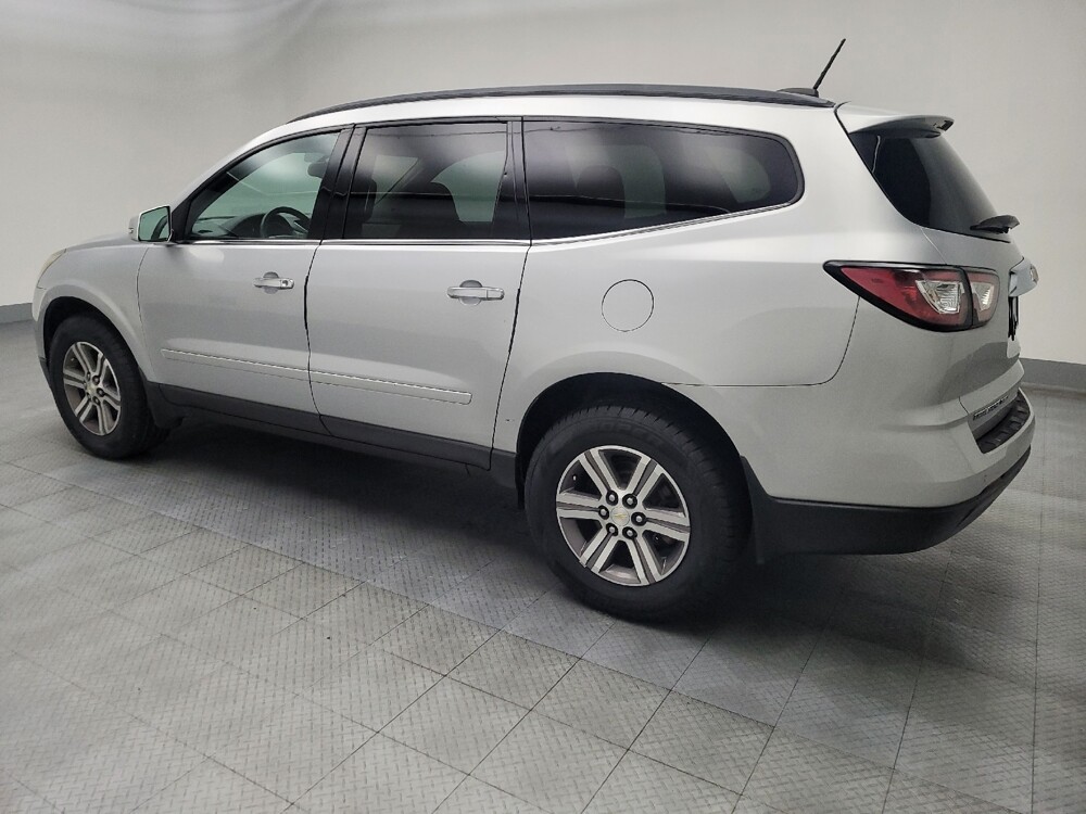 2017 Chevrolet Traverse in Des Moines, IA 50310 - 18094081 3