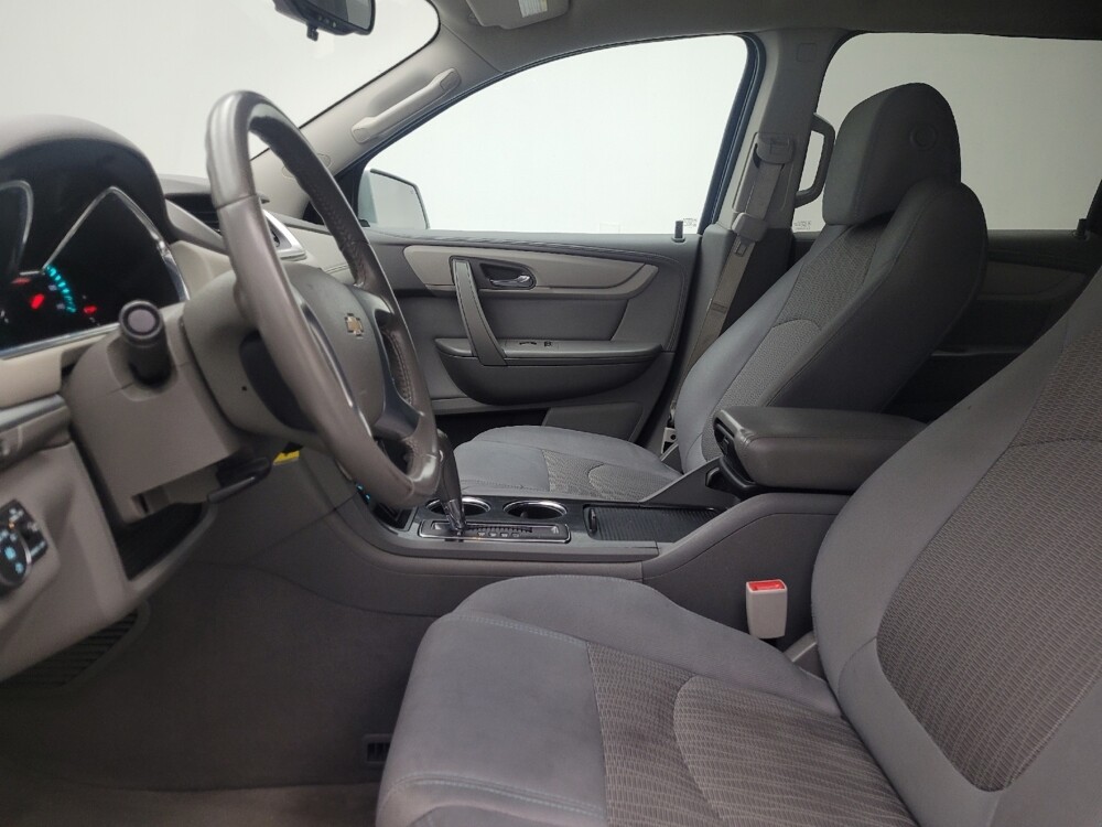2017 Chevrolet Traverse in Des Moines, IA 50310 - 18094081 17