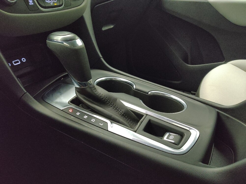 2020 Chevrolet Equinox in St. Louis, MO 63125 - 18094083 26