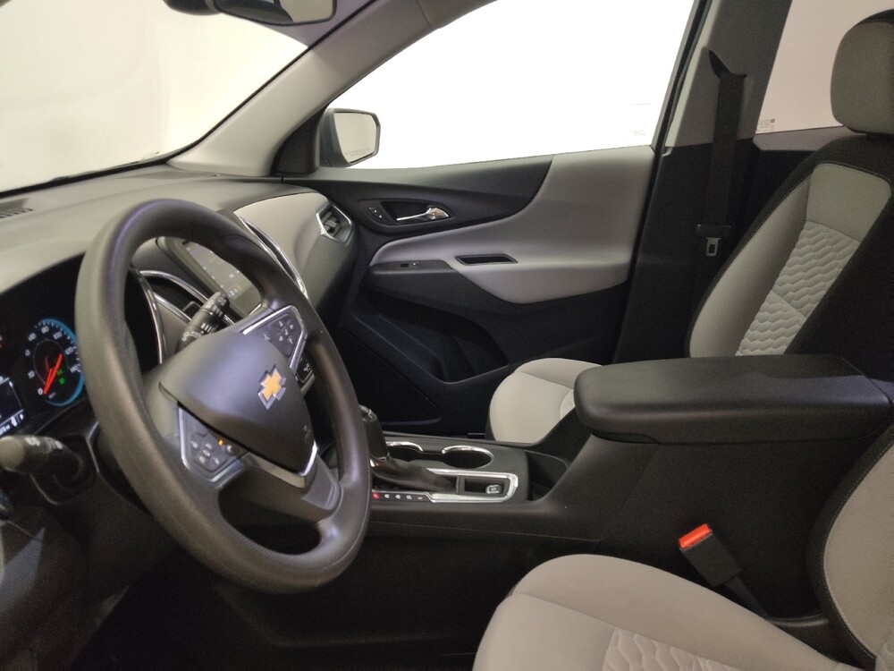 2020 Chevrolet Equinox in St. Louis, MO 63125 - 18094083 17