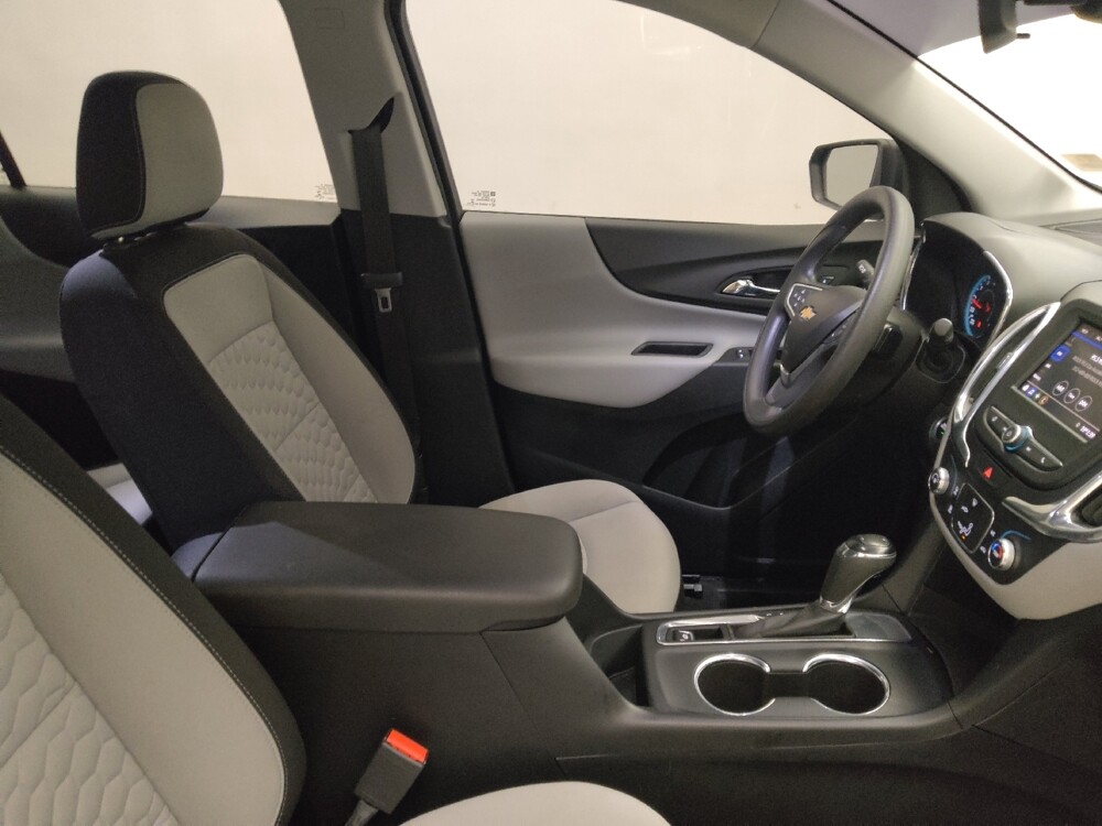 2020 Chevrolet Equinox in St. Louis, MO 63125 - 18094083 21