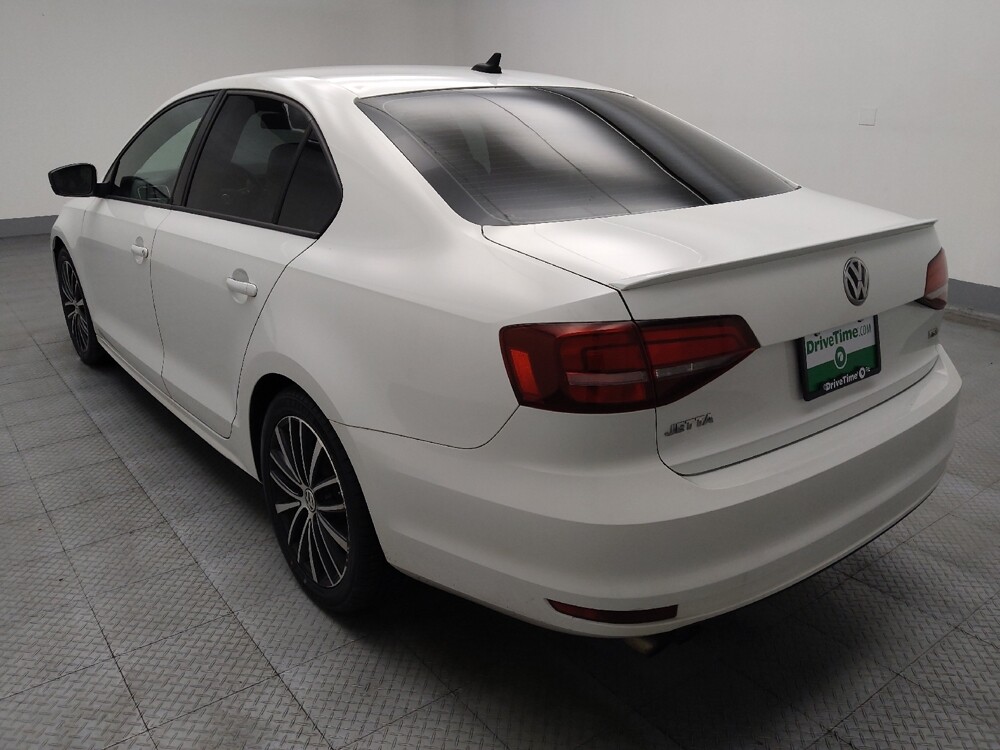 2016 Volkswagen Jetta in Lombard, IL 60148 - 18094086 5