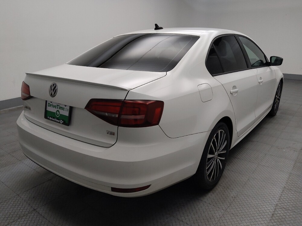 2016 Volkswagen Jetta in Lombard, IL 60148 - 18094086 9