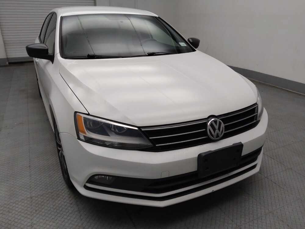 2016 Volkswagen Jetta in Lombard, IL 60148 - 18094086 14