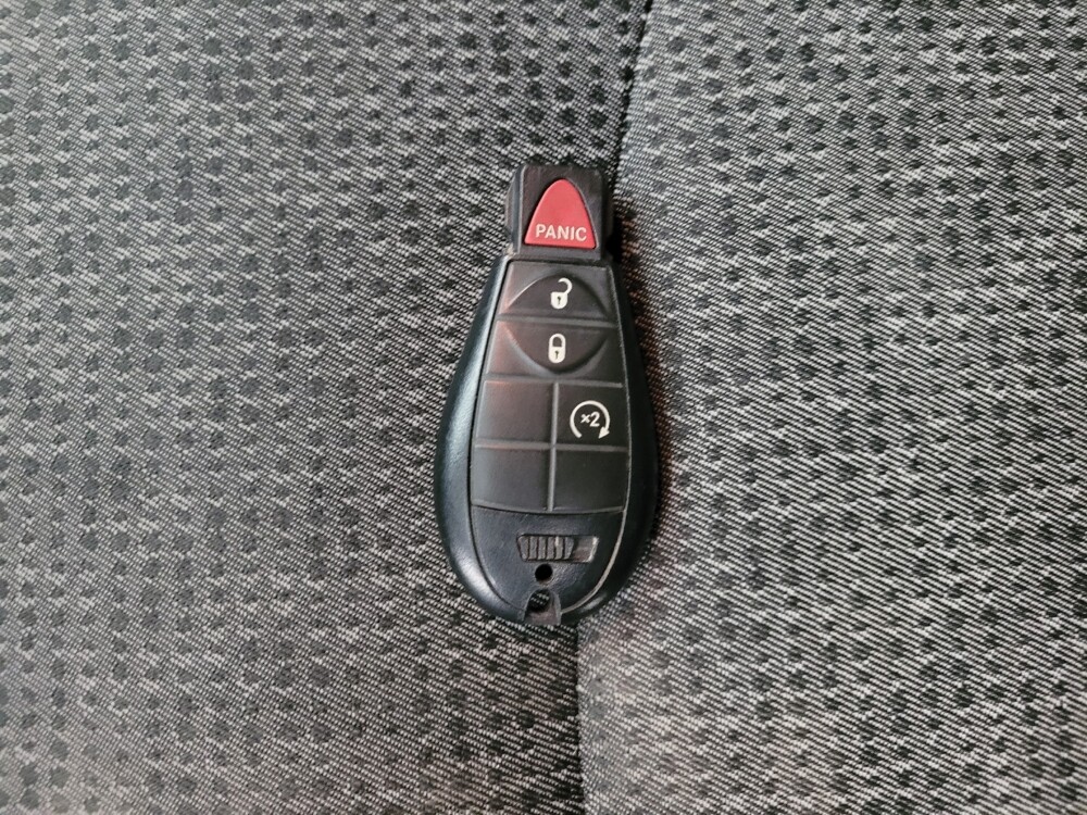 2015 RAM 1500 in Grand Rapids, MI 49508 - 18094087 32