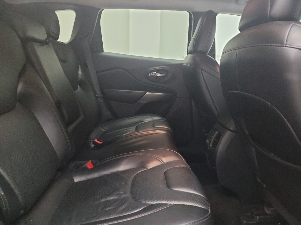 2020 Jeep Cherokee in Eastpointe, MI 48021 - 18094088 19