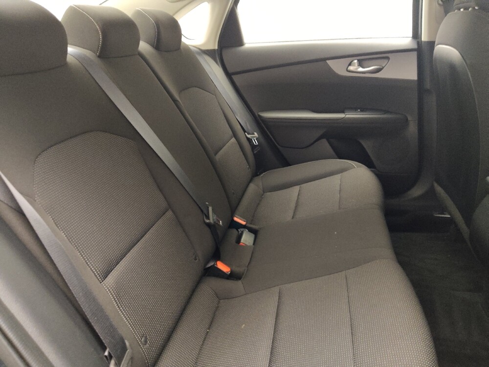 2020 Kia Forte in Orlando, FL 32808 - 18094101 19