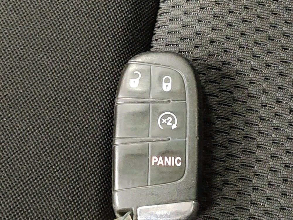 2019 Jeep Renegade in Oklahoma City, OK 73139 - 18094104 32