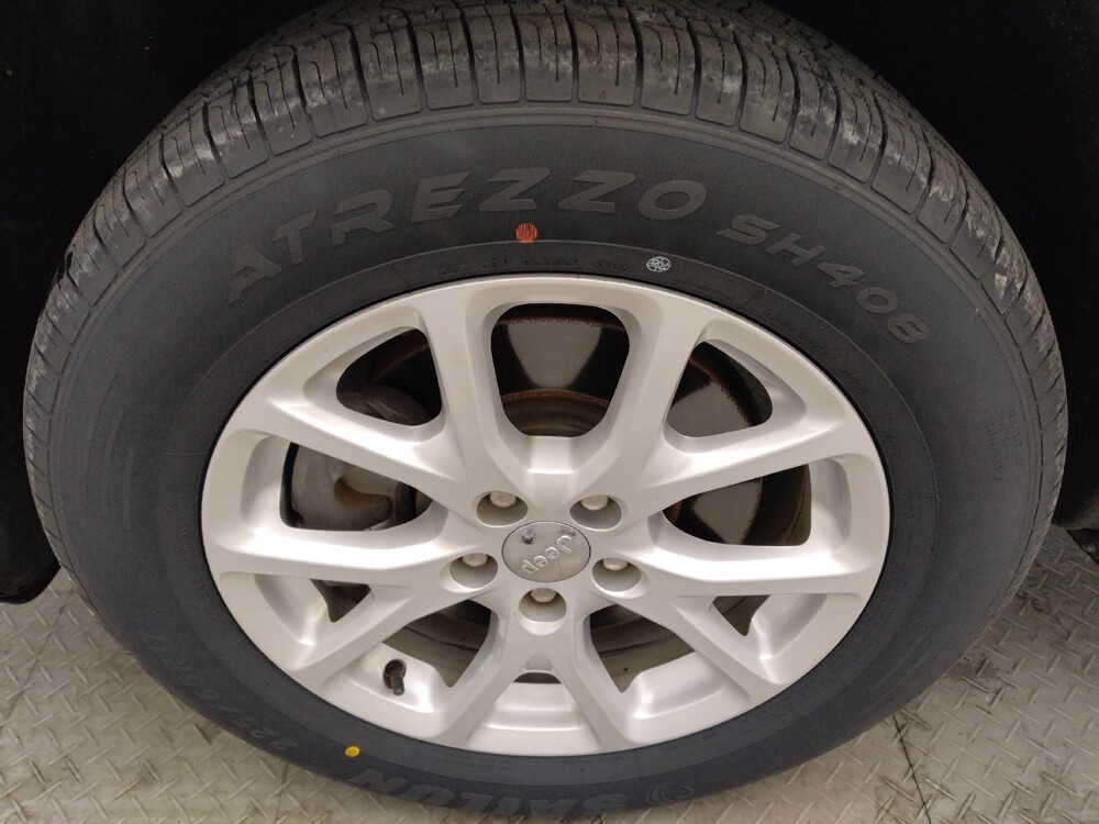 2018 Jeep Cherokee in Greenville, SC 29607 - 18094105 31