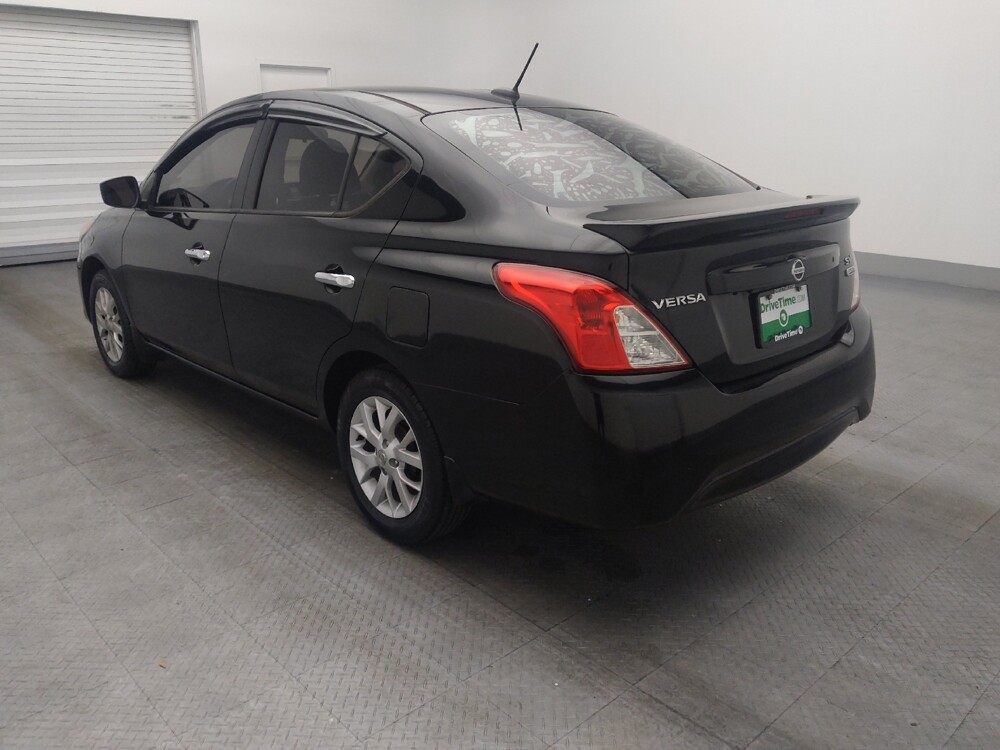 2018 Nissan Versa in Gainesville, FL 32609 - 18094107 5