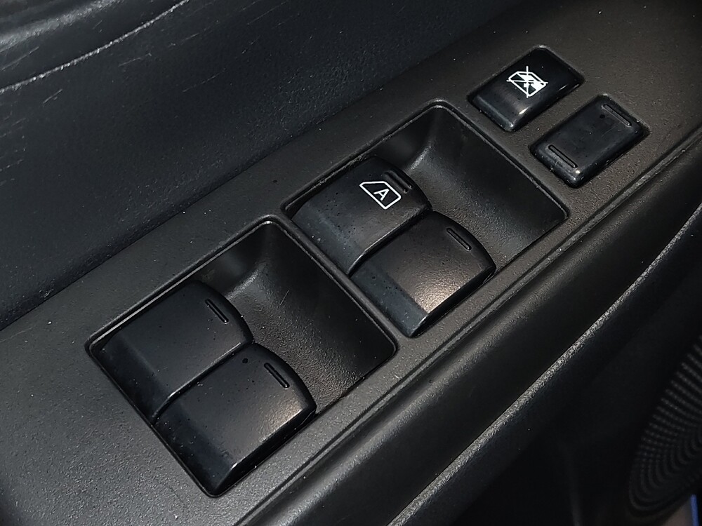 2018 Nissan Versa in Gainesville, FL 32609 - 18094107 27