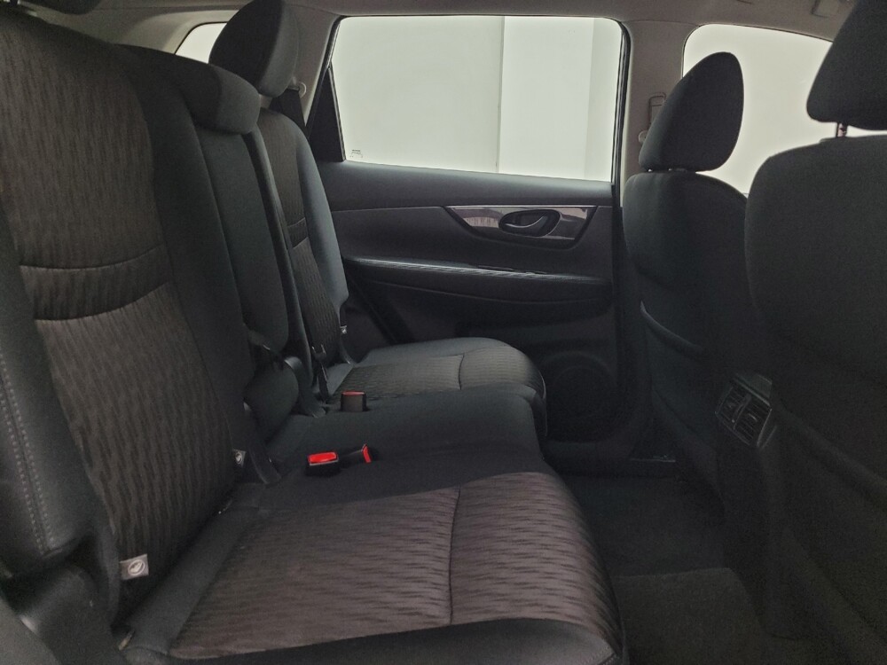 2019 Nissan Rogue in Eastpointe, MI 48021 - 18094110 19