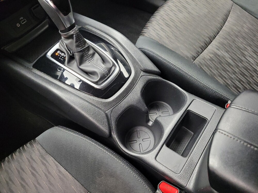 2019 Nissan Rogue in Eastpointe, MI 48021 - 18094110 26