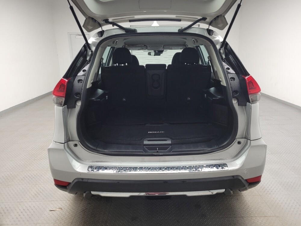 2019 Nissan Rogue in Eastpointe, MI 48021 - 18094110 29