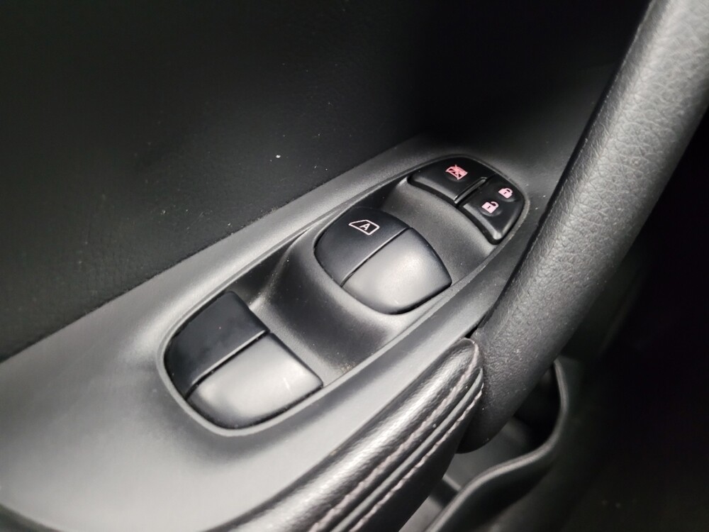 2019 Nissan Rogue in Eastpointe, MI 48021 - 18094110 27