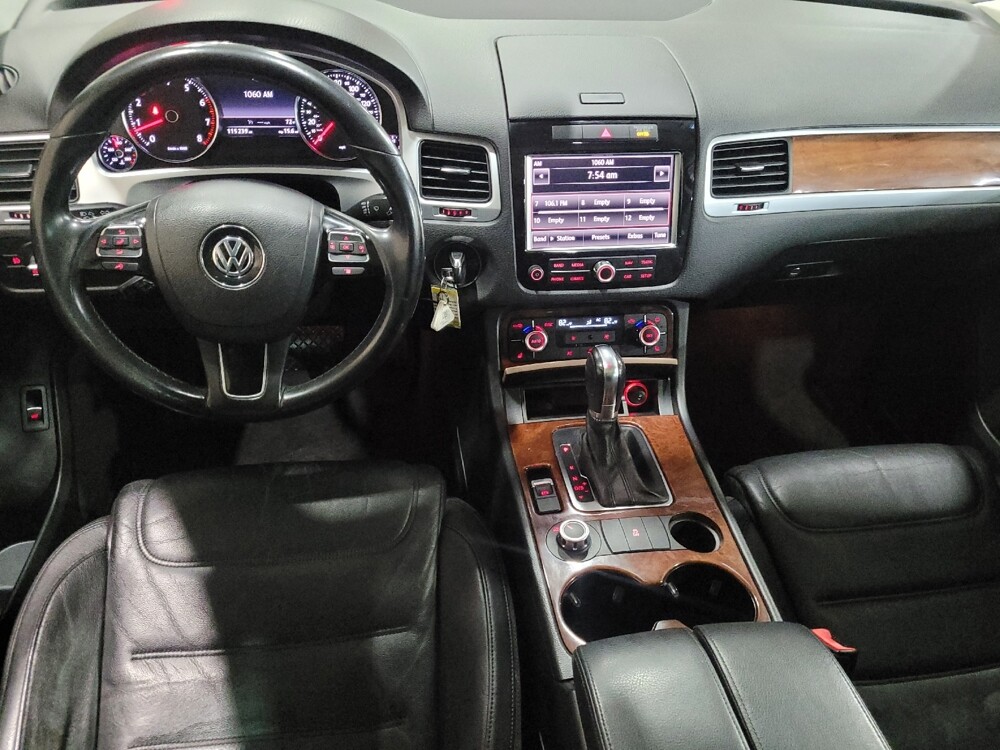 2013 Volkswagen Touareg in Chesapeake, VA 23320 - 18094111 22