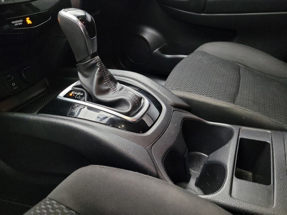 2017 Nissan Rogue Sport in Tucson, AZ 85705 - 18094113 26