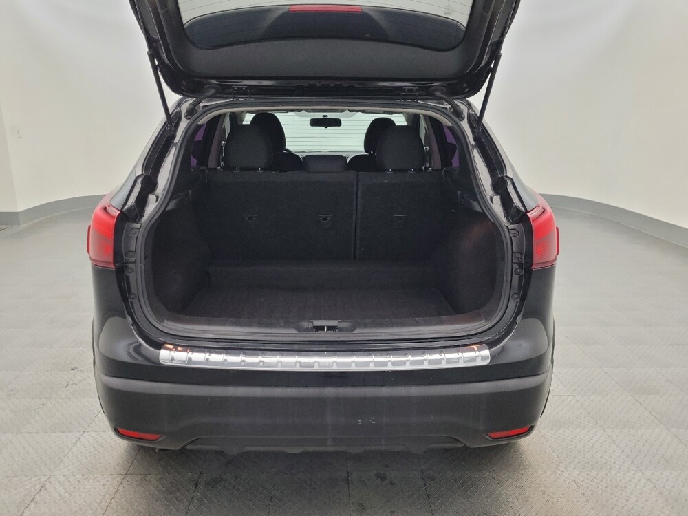 2017 Nissan Rogue Sport in Tucson, AZ 85705 - 18094113 29