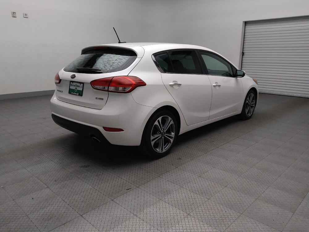 2016 Kia Forte in Temple, TX 76502 - 18094115 9