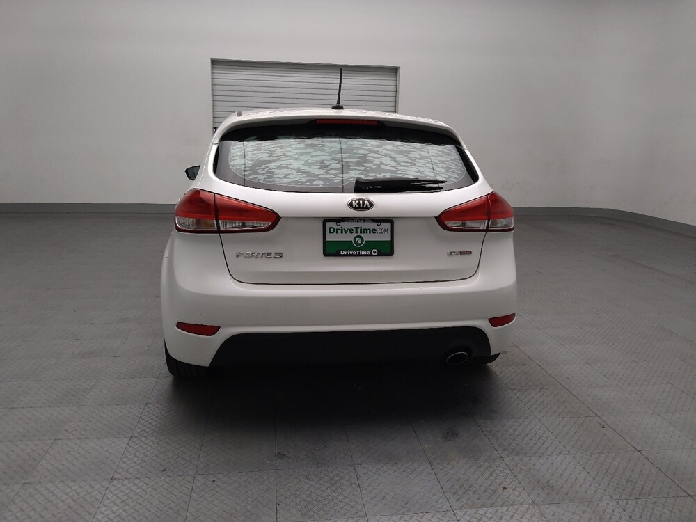 2016 Kia Forte in Temple, TX 76502 - 18094115 6